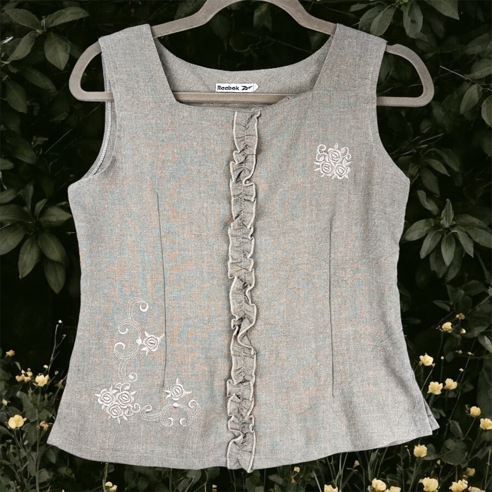 VTG Reebok Gray Sleeveless Top with Embroidery Sz Small 90s Back Half Zip - Picture 1 of 6